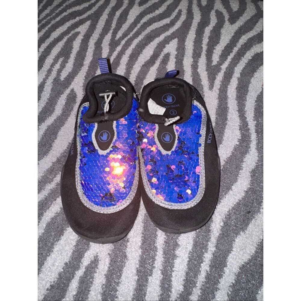 NWT body glove water shoes size youth 2